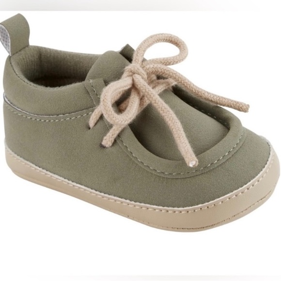 Carter’s Infant Boys High-Top Sneakers Green 9-12M NWT - Picture 1 of 2